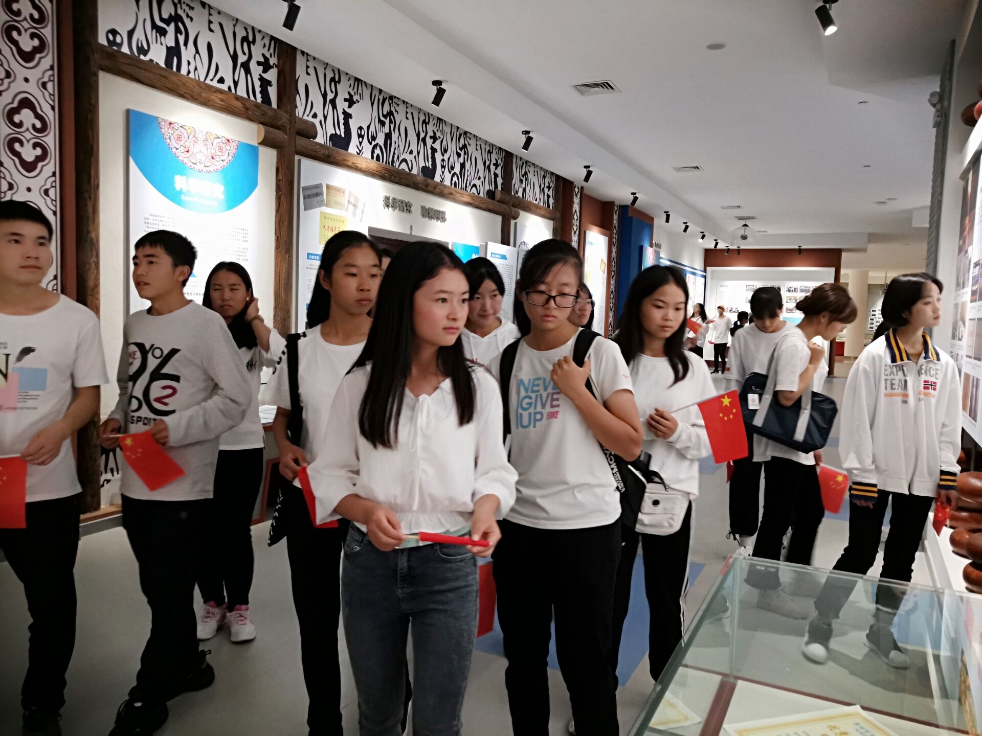 QQ图片20191009135703.jpg QQ图片20191009135703.jpg