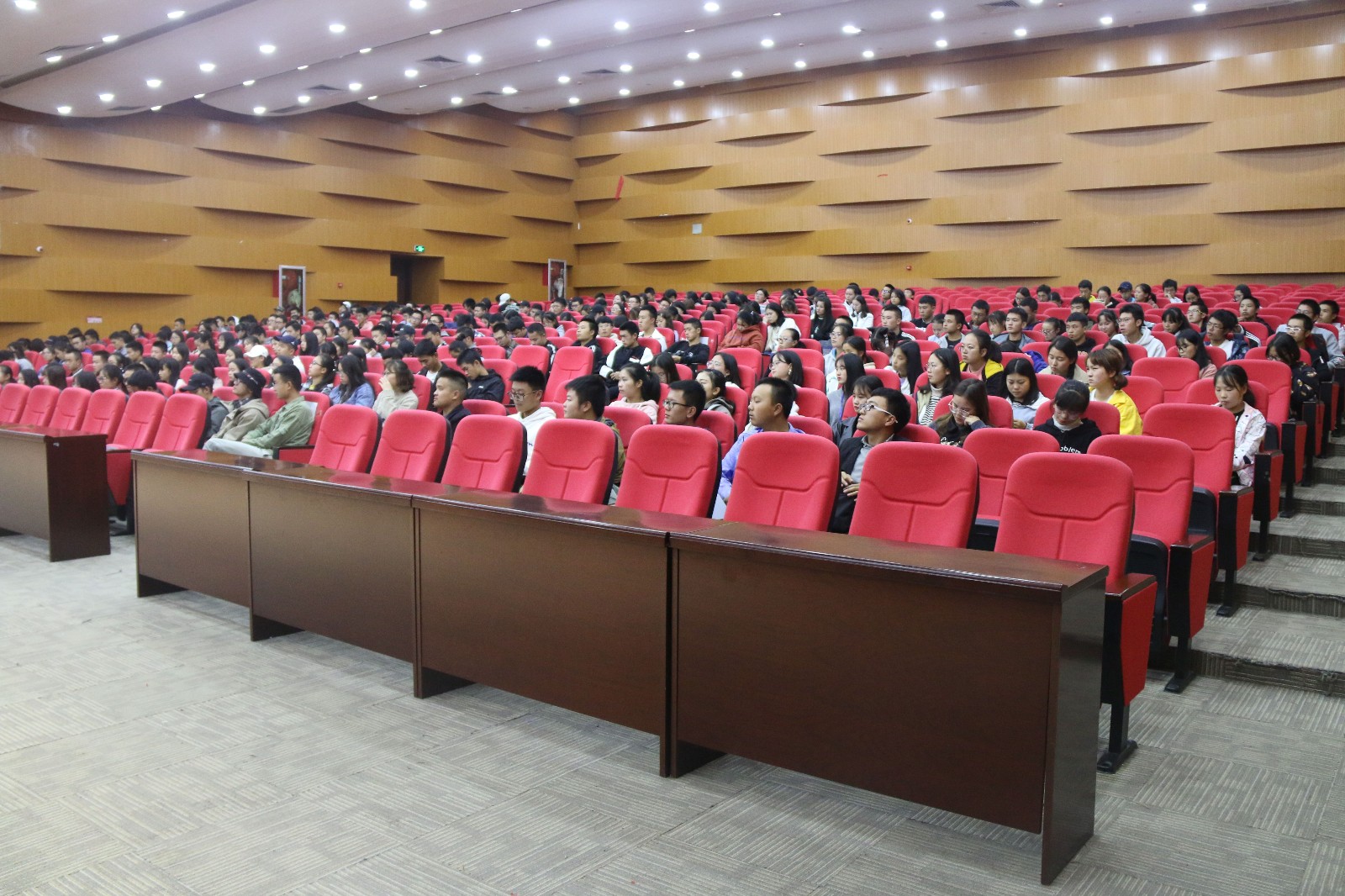专业认知大会02.jpg 专业认知大会02.jpg